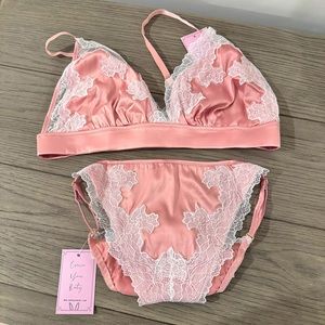 NWT Empress Mimi La Vie En Rose Lingerie Set | Size M Top L Bottom